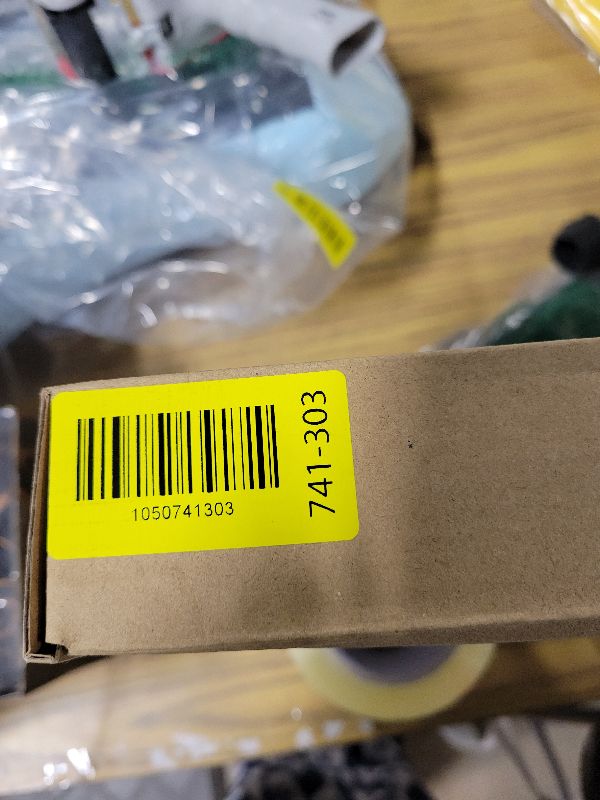 Photo 1 of 4PCS Christmas Electric Window Candle Lights with Gold Base Outlet, 5FT Window Candle Lights Cord with 0.6W C26 Clear Bulb On/Off Switch Plug-in 4 Suction Cups for Christmas Window Home Decoration