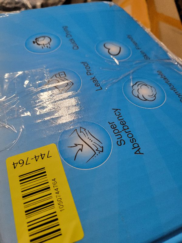 Photo 1 of 100 Count 22” x 22” Super Absorbency Disposable Underpads, Leakproof Quick Drying Disposable Pads for Baby, Puppy and Adults, Puppy Pads, Cat Pee Pads for Dogs, Potty Puppy Training Pads