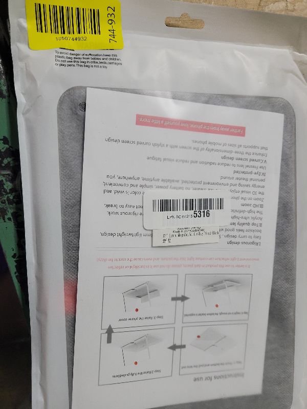 Photo 1 of 12"Screen Magnifier Amplifier,3D HD Mobile Phone Magnifier Projector Screen for Movies,Videos,and Gaming.Foldable Mobile Phone Holder with Screen Magnifier,Supports All Smartphones,A Smart Gift?Black)