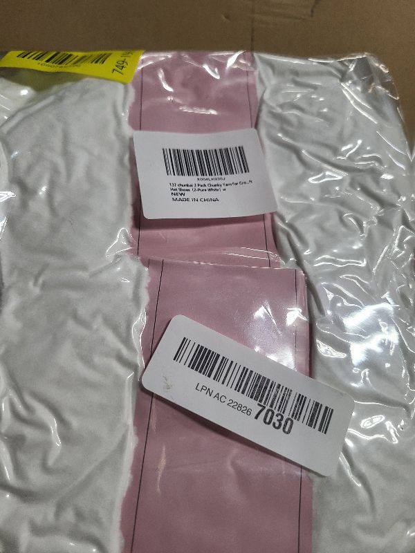 Photo 1 of 2 Pack Chunky Yarn for Crocheting - Chenille Yarn for Knitting - Bulky Blanket Yarns for Crocheting Blankets Amigurumi Craft Hat Shoes, Plush Fluffy Soft Yarns 71 yds/3.5 oz Each Skein?Pure White?