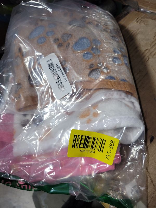 Photo 1 of 1 Pack 3 Blankets Super Soft Fluffy Premium Fleece Pet Blanket Flannel Throw for Dog Puppy Cat Paw Brown/Pink/White Small(23x16 inch)
