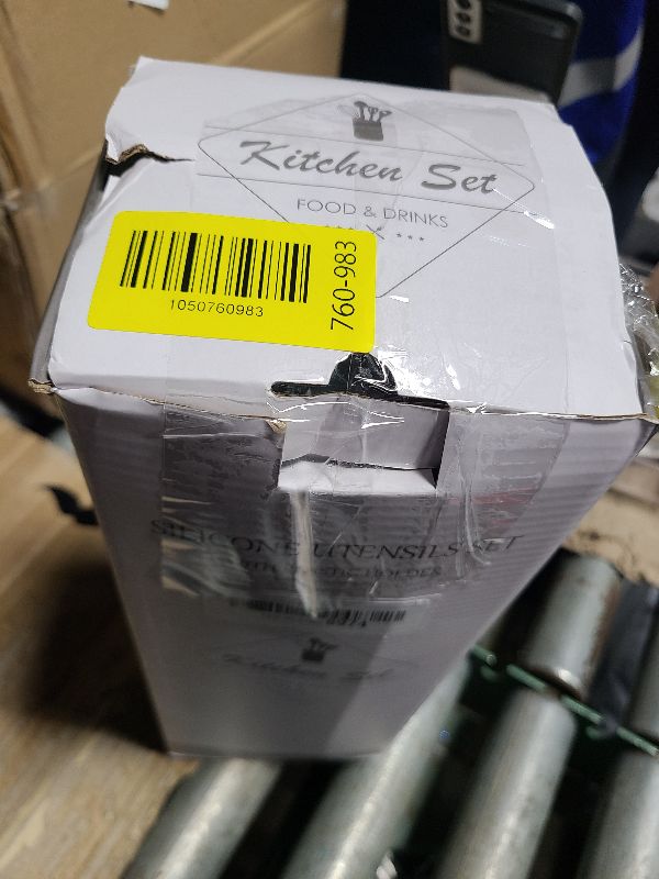 Photo 1 of 12PCS Silicone Cooking Utensils Kitchen Utensil Set Kitchen Silicone Utensil Set Spatula Set, Silicone Utensils Cooking Utensil Set Spatula Turner Set (Green)