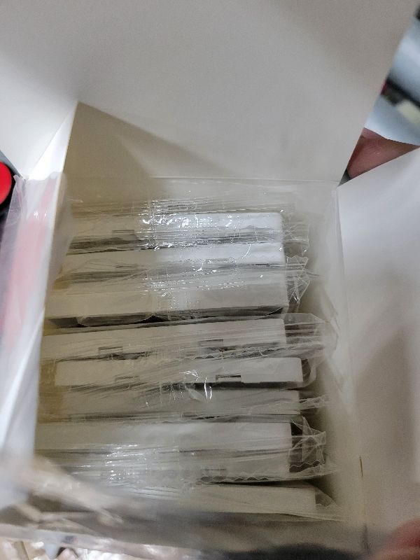 Photo 1 of 10 Pack 1-Gang Screwless Outlet Covers White Single Gang Wall Plate Standard Size Unbreakable Polycarbonate Screwless Decorative Wall Plates for Decorator Receptacle Outlet Switch