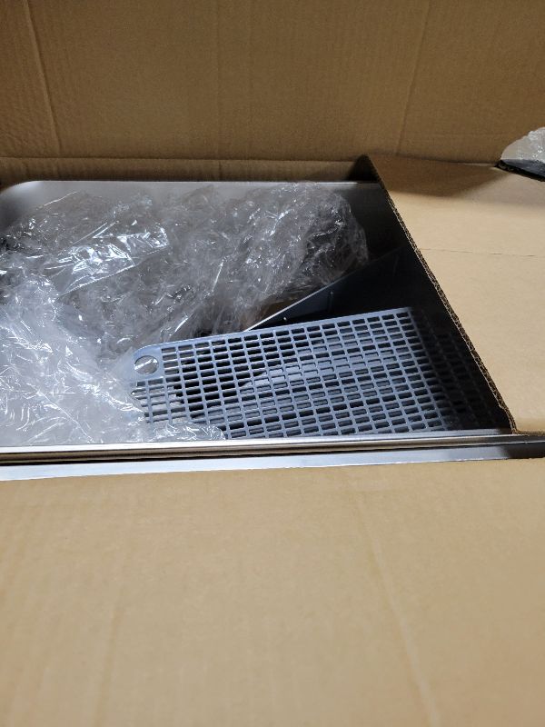 Photo 1 of 12'' High Sides XL All Stainless Steel Cat Litter Box with Lid,Deep Metal Litter Box for Big Cats,Extra Large Litter Boxes with High Wall Enclosure,Anti-Leakage,Never Absorbs Odors,Non-Sticky Surface