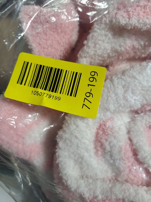 Photo 1 of 100% Polyester Microfiber Fluffy Leopard Print Big Blanket Queen Bed Blanket Super Soft Chic Cozy Lightweight Thick Blanket for Sofa Bed 90"X90" Stone ­ (Pink, Queen 90"X90")