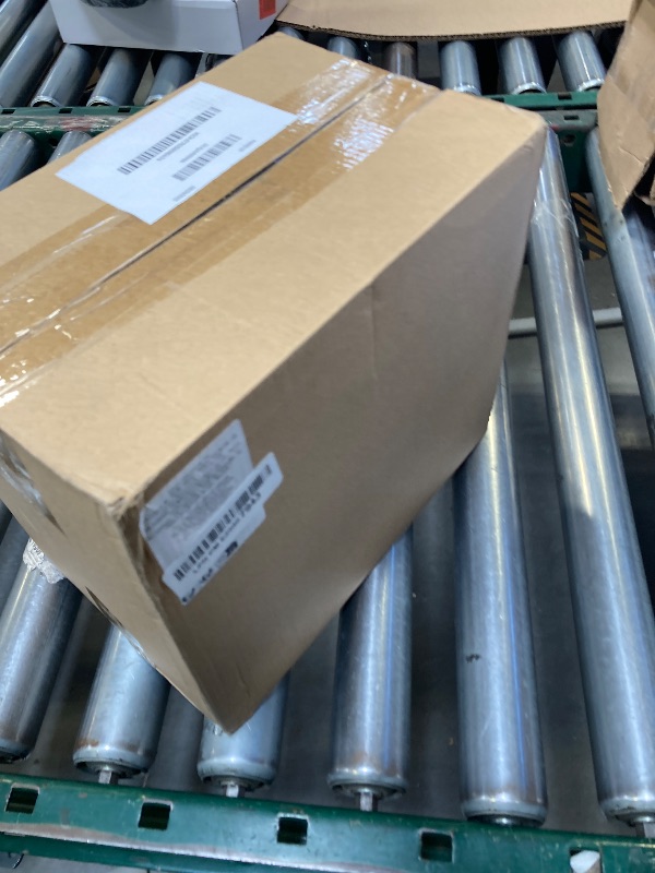 Photo 1 of 100 Pack 6x8 Rigid Mailers - 550 GSM Thick Self Adhesive Stay Flat Cardboard Envelopes for Shipping Photos, Documents, Collectible Trading Cards (White)