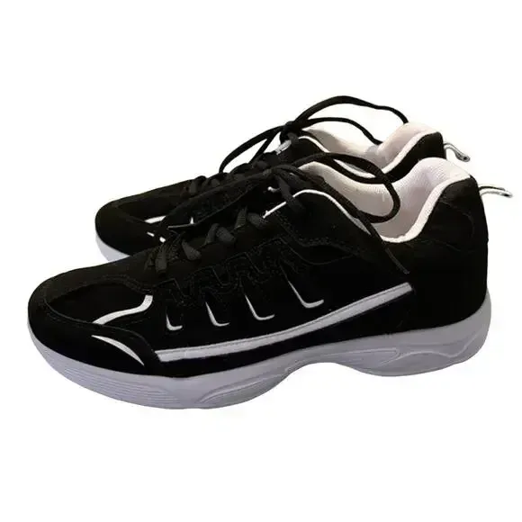 Photo 1 of Size 11--Men's Mission Ridge Lace up Athletic Shoe
