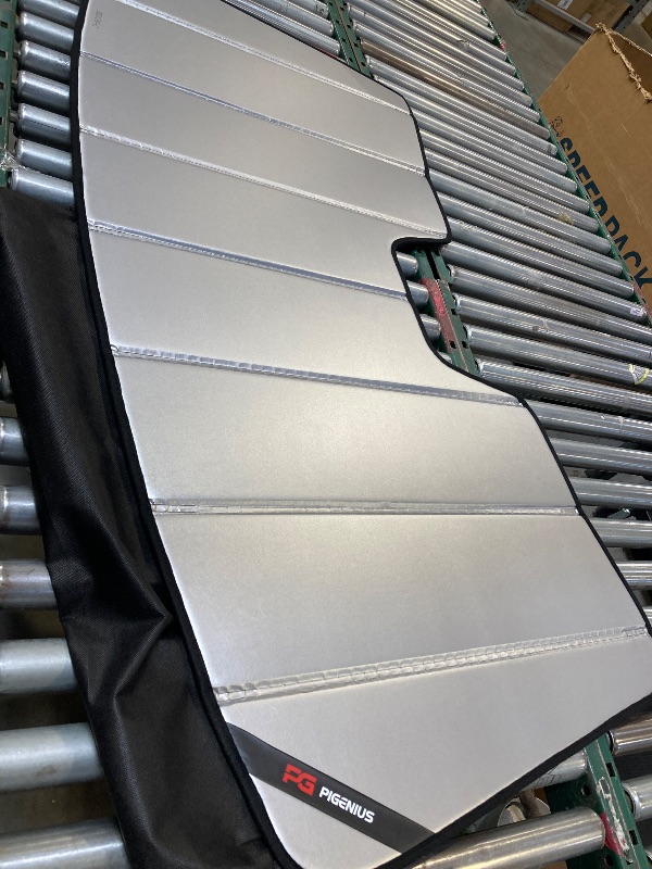 Photo 1 of Windshield Sun Shade