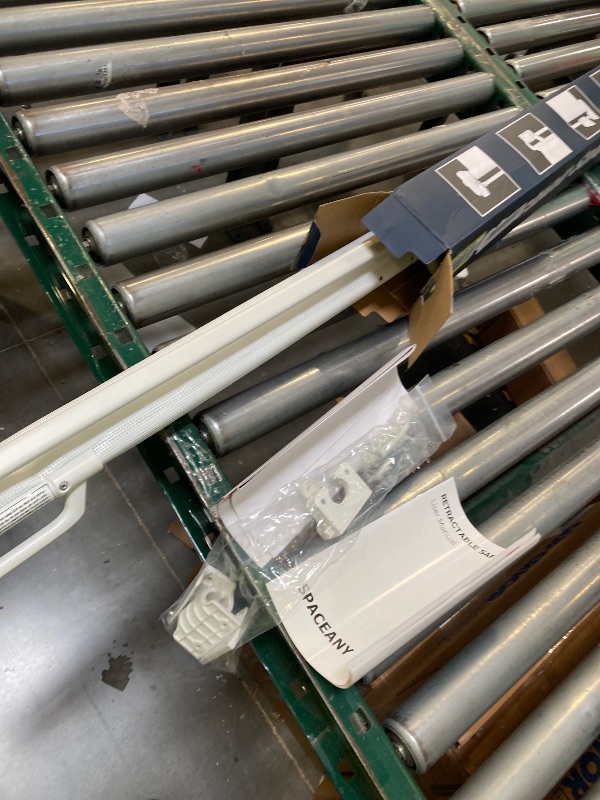 Photo 1 of spaceway retractable baby gate white. 