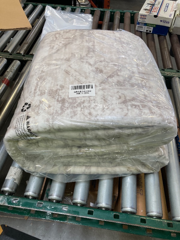 Photo 1 of large oversized area rug 12 x 12. extra large are rug. white pattern rug