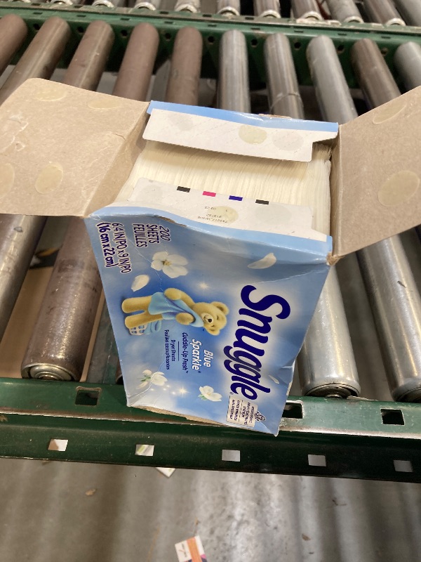 Photo 1 of Snuggle Dryer Sheets, Long Lasting Fresh and Clean Scent, Laundry Fabric Softener, Control Static, Reduce Wrinkles, HE Safe, 200 Count