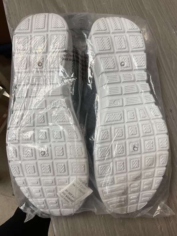 Photo 1 of Mens Zone Pro Slip on Athletic Shoe Gray Size 11