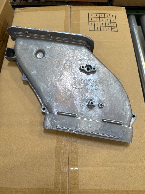 Photo 1 of Box of 8 Cover Ducts (DC63-03240A)