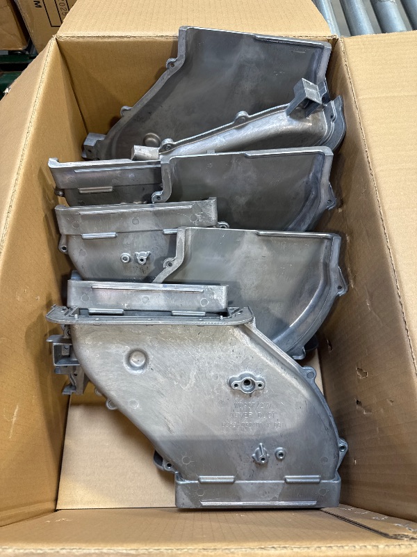 Photo 1 of Box of 8 Cover Ducts (DC63-03240A)