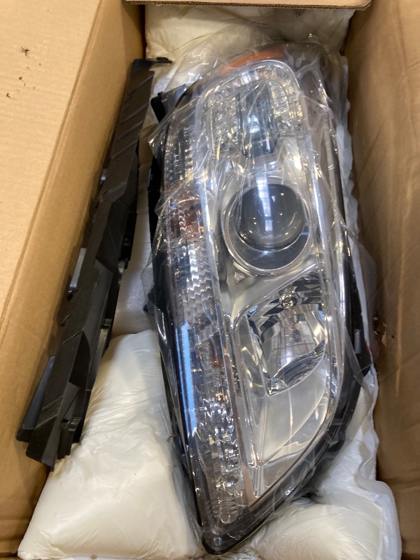 Photo 1 of FIONE Headlight Assembly Compatible with Chevy Malibu 2013-2015 Projector/2016 Limited Replacement Halogen Headlamp Right Passenger Side 23294938 25919066 GM2503362
