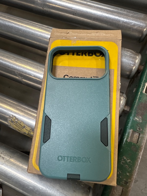 Photo 1 of OtterBox iPhone 17 Pro Max Commuter Series Case - Sagebrush Green