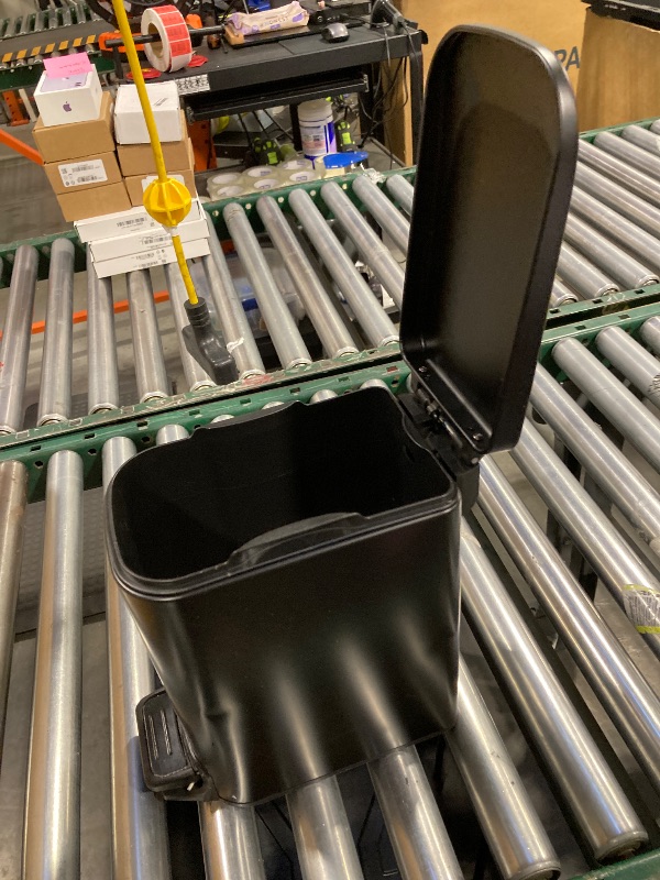 Photo 1 of SunnyPoint 5 Liter / 1.32 Gallon Trash Can