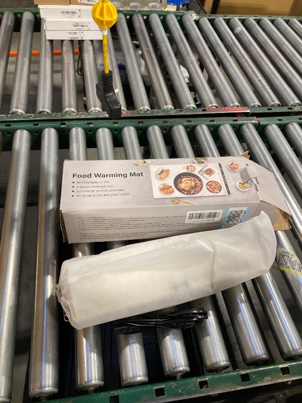 Photo 1 of Warming Mat for Food,Food Warming Mat,Electric Warming Tray for Buffets Party and Home Daily Use,Heating Fastly in 10s,Portable Design,Timed Function for Your Family.