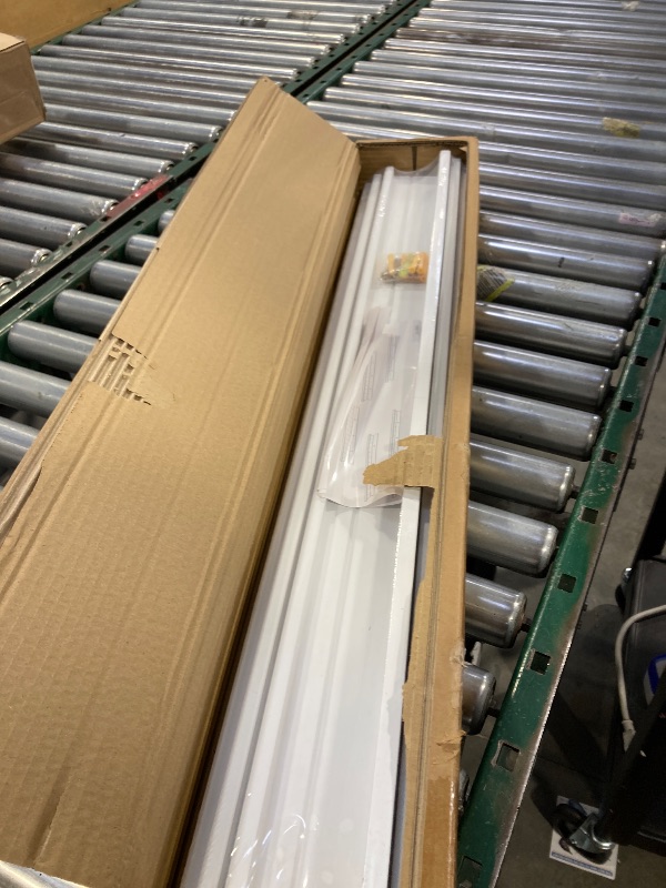 Photo 1 of 3 pk curved Shelfs,  36inch