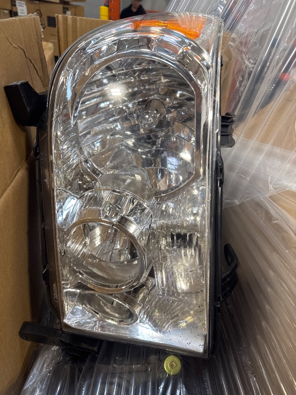 Photo 1 of For 2007 2008 2009 2010 2011 2012 2013 Toyota Tundra Headlight Assembly For 2008-2017 Toyota Sequoia Head Lights Headlamp Replacement Driver and Passenger Pair, Chrome Housing Amber
