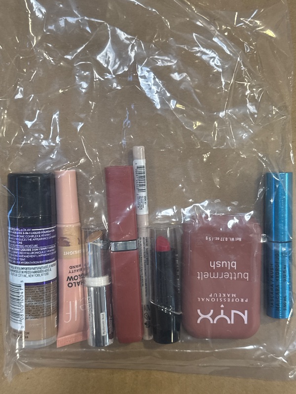 Photo 1 of 8 Piece Beauty Bundle/Final Sale--No returns