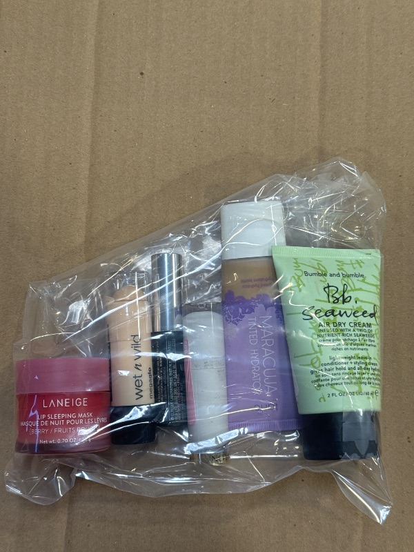 Photo 1 of 6 Piece Beauty Bundle/Final Sale