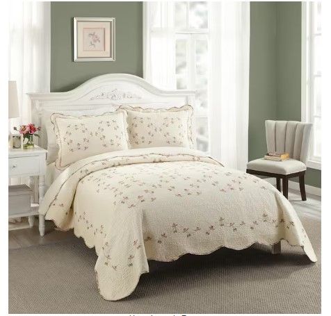 Photo 1 of Felisa King Cotton Quilt Set 3-Piece