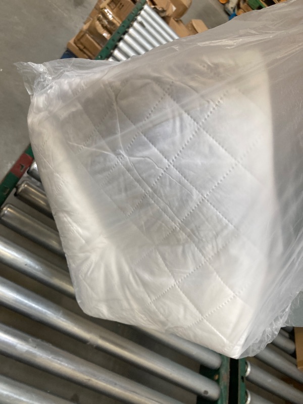 Photo 1 of 53"x74" bed spread