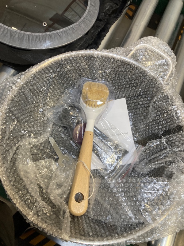 Photo 1 of WANGYUANJI Coating-Free Hybrid Stainless Steel Wok with Lid, 12.6" Flat-Bottom Stir-Fry Pan, Honeycomb Surface, Induction Compatible, Dishwasher & Oven Safe
