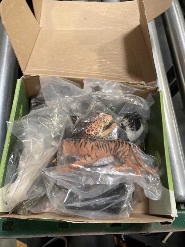Photo 1 of Zippytots 9 PCS Zoo Animal Toys for Kids 3-5 Realistic Plastic Wild Animal Figurine Toys Educational Learning Toy for Kids Boys Girls Toddlers