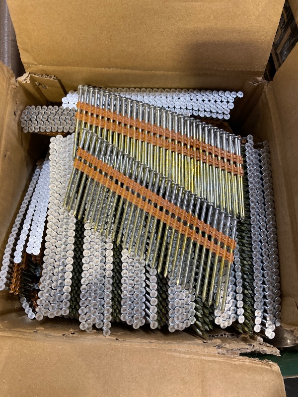 Photo 1 of 
3-1/4 in. x 0.131-Gauge 21-Degree Plastic Strip Hot Galvanized Smooth Shank (1000 Per Tub)