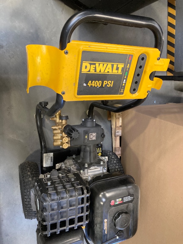 Photo 1 of DEWALT
4400 PSI 4.0 GPM Cold Water Gas Pressure Washer