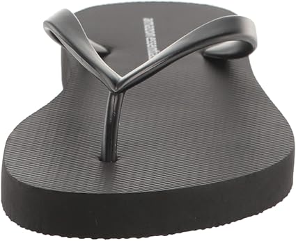 Photo 1 of Amazon Essentials Women's Flip Flops, Pack of 2 size 8