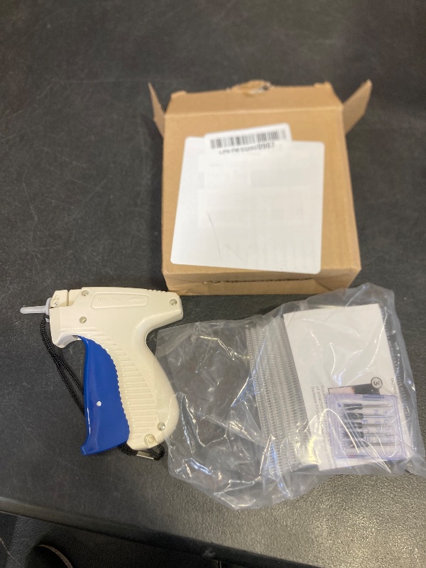 Photo 1 of Mr. Pen- Tagging Gun with Case, 5 Needles, 1008 pcs 2" Barbs Fasteners, Cream & Navy Blue, Tagging Gun for Clothing Tag Gun for Clothes Tag Gun, Price Tag Gun, Pricing Gun, Tag Attacher Guns