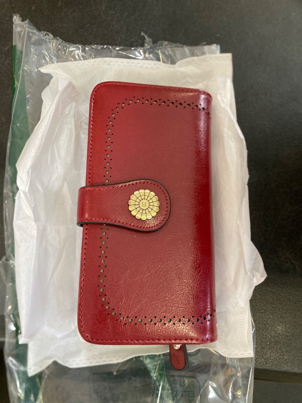 Photo 1 of BOSTANTEN Womens Wallet Genuine Leather Large Capacity Wristlet Clutch Purse Credit Card Holder with RFID Blocking Wine Red
