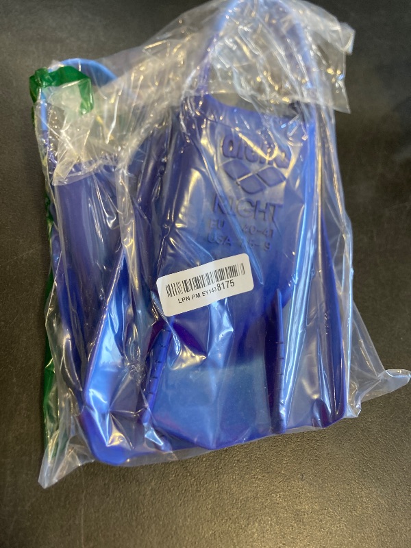 Photo 1 of Arena Unisex Adult Powerfin Pro II Swim Training Fins Men and Women Silicone Short Blade Flippers Left/Right Customized, Blue, Size 7.5-9