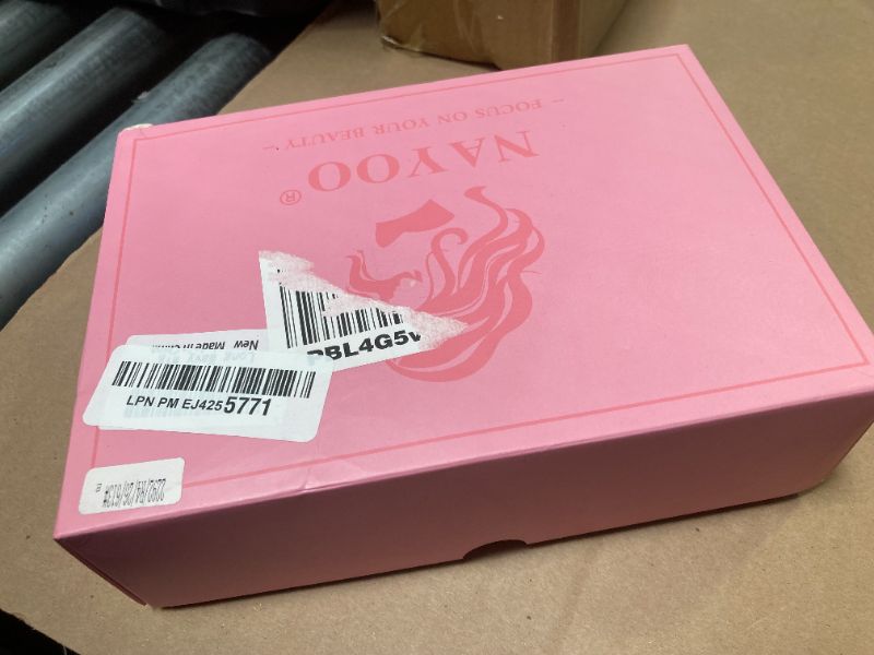 Photo 1 of NAYOO Long Platinum Blonde Wavy Wig for Women 26 Inch Middle Part Curly Wavy Wig Natural Looking Synthetic Heat Resistant Fiber for Daily (Platinum Blonde)