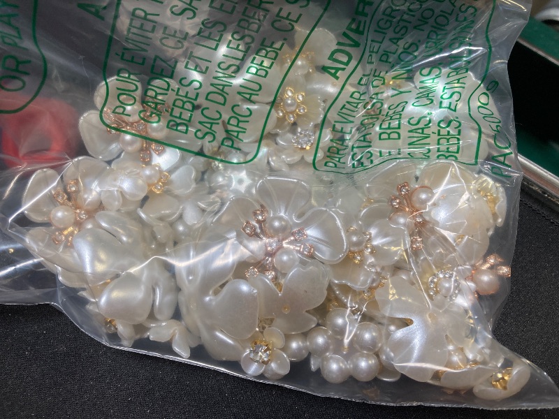 Photo 1 of  25 Rhinestone Pearl Buttons, Decorative Flat Back Flower Embellishments Faux Pearl Buttons for Crafts Jewelry Making Wedding Hair Accessories Bags Shoes Decor