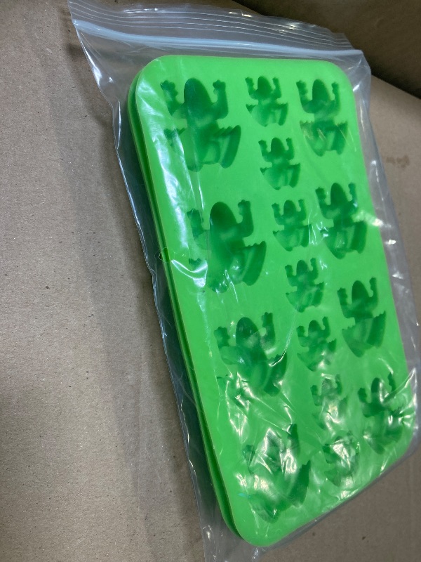 Photo 1 of Tessco for you 2 Pieces Silicone Frog Chocolate Mold Halloween Candy Frog Shaped Passover Jelly Ice Tray Fun Gummy Animal Mold for Birthday Wizard Party Cake Decoration Kitchen Gift (Green)