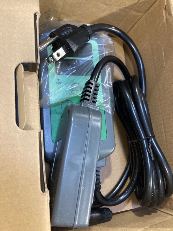 Photo 1 of Inkbird ICC-510 CO2 Controller CO2 Meter Dual Plug Carbon Dioxide Controller Fit with CO2 Regulator and Inline Exhaust Fan for Grow Tent, Grow Room, Greenhouse, Grower