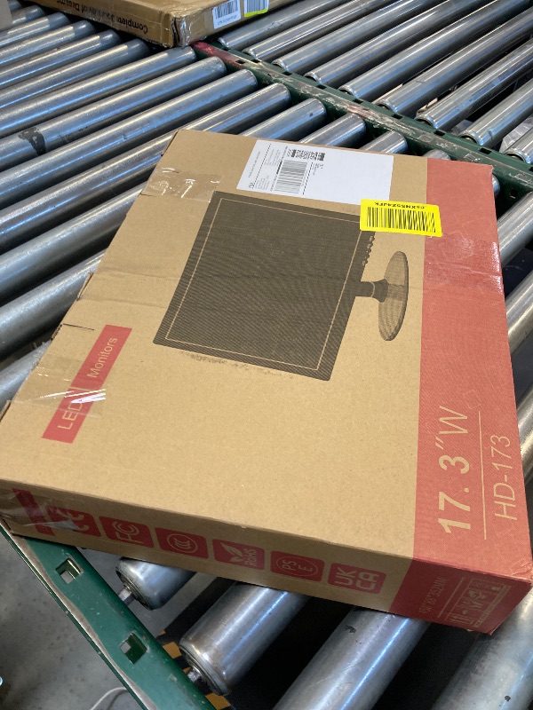 Photo 1 of 17.3w LED monitor 