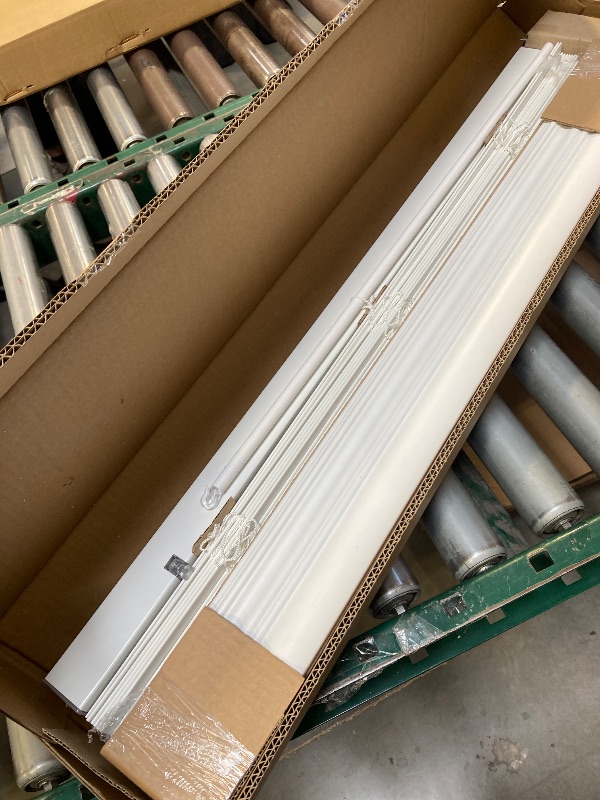 Photo 1 of 32x36'' White color wood blind 