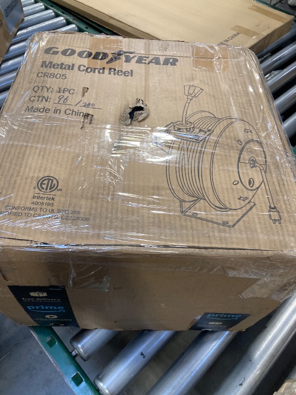 Photo 1 of Goodyear Extension Cord Reel Retractable 14AWG x 100' Feet 3C SJTOW Cable Triple Tap Connector Power Rating 125 Volt AC 13 Amp 1625 Watt Industrial Steel Single Arm