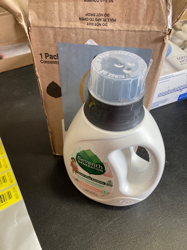 Photo 1 of Seventh Generation Concentrated Baby Laundry Detergent, Stain Fighting Formula, Fresh Scent, 40 oz (53 Loads)