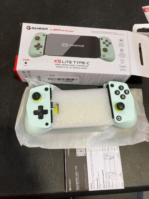 Photo 1 of GameSir X5 Lite Mobile Gaming Controller for Android, iPhone 15/iPhone 16 Series, iPad Mini 6/7(USB-C), Type-C Phone Controller with Hall Effect Sticks, Turbo Function for Call Of Duty, Genshin Impact, Minecraft, Plug and Play Gamepad(Wasabi)