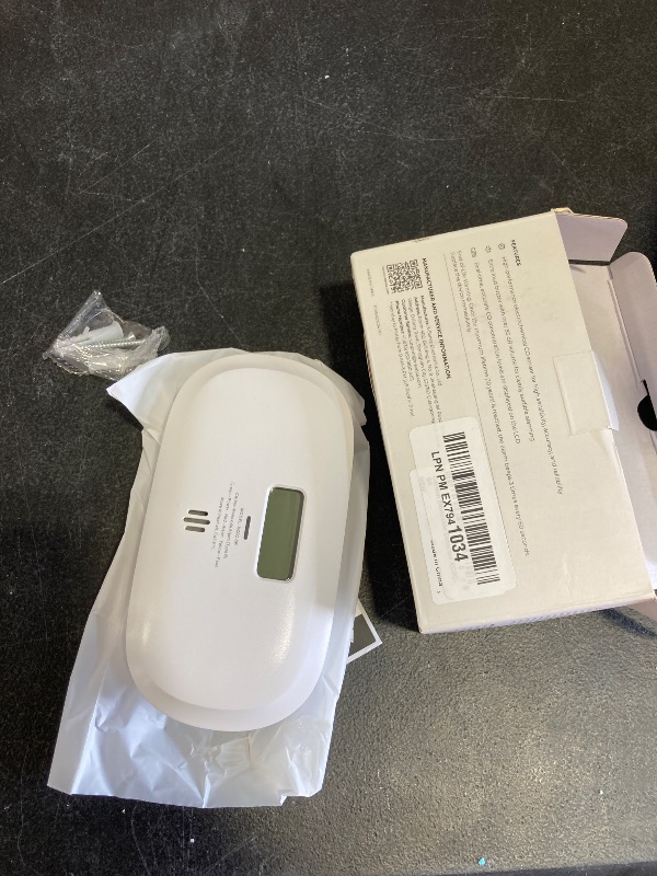 Photo 1 of X-Sense Carbon Monoxide Detector, Replaceable Battery Powered CO Alarm with Digital Display, Portable Carbon Monoxide Detector for Travel, XC0C-SR, 1-Pack
