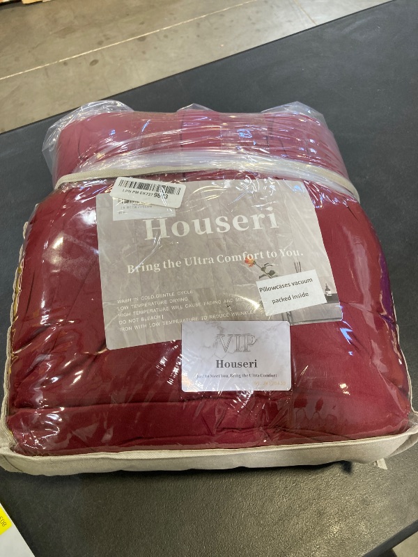 Photo 1 of Houseri Burgundy Comforter Set Queen Dark Red Bedding Sets for Women Teen Girls Noble Wine Red Bordeaux Maroon Comfy Breathable Lightweight Bed Quilts Queen Ultra Soft