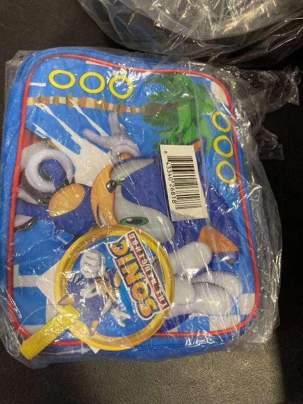 Photo 1 of AI ACCESSORY INNOVATIONS Sonic The Hedgehog Kids Lunch Box Full Gamer Raised Character Insulated Lunch Bag Tote For Hot And Cold Food, Drinks, And Snacks