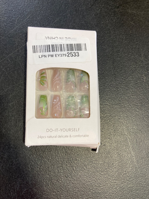 Photo 1 of 24Pcs Gradient Green Press on Nails Medium French Tip Fake Nails 3D Green Flower Glue on Nails with Pearl Rhinestones False Nails Summer Square Acrylic Nails Handmade Artificial False Nails for Women