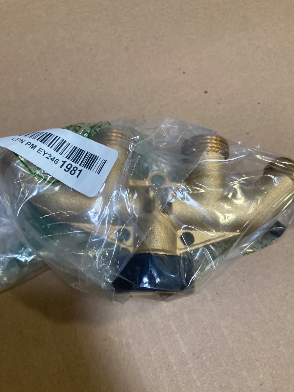 Photo 1 of Twinkle Star 4 Way Heavy Duty Brass Garden Hose Splitter, Hose Connector 3/4", Hose Spigot Adapter with 4 Valves